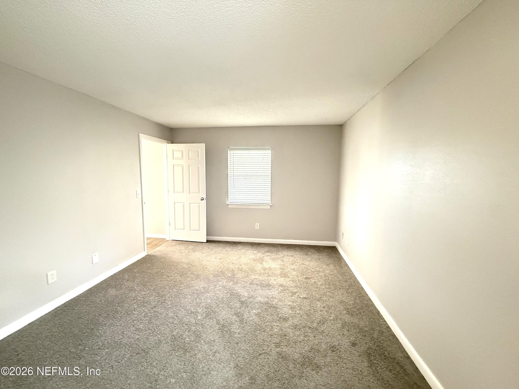 100 Fairway Park Boulevard - Photo 2