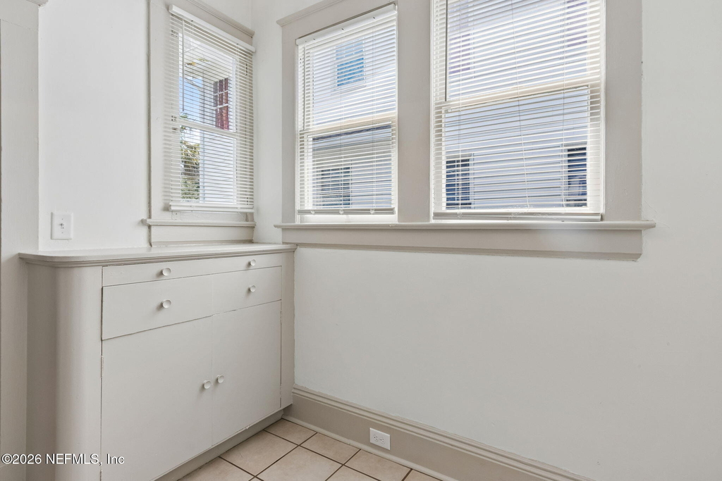 2747 Forbes Street - Photo 18