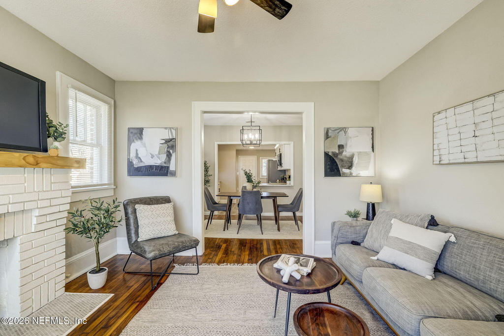 4633 Kingsbury Street - Photo 8