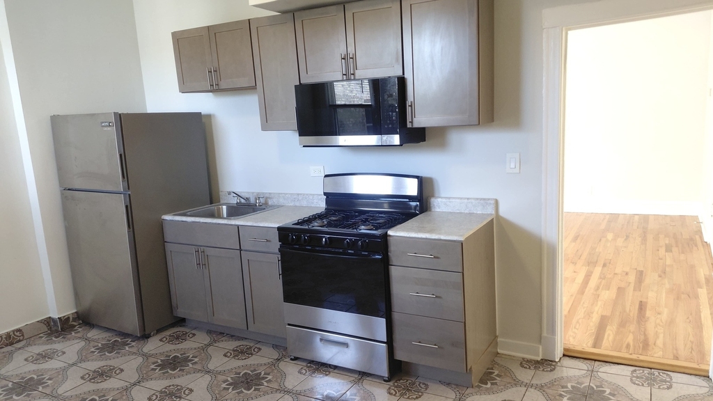 1255 N Harding Avenue - Photo 4