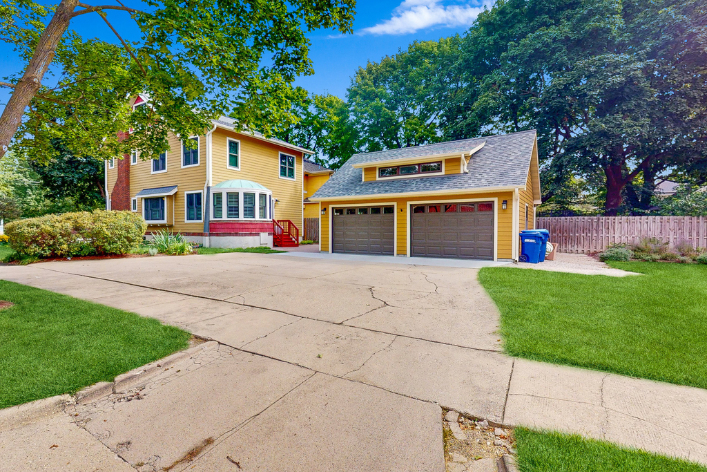 523 Prairie Street - Photo 1