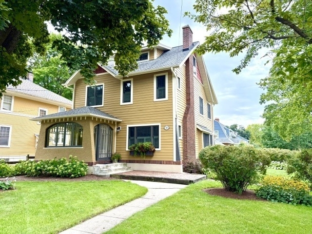 523 Prairie Street - Photo 0