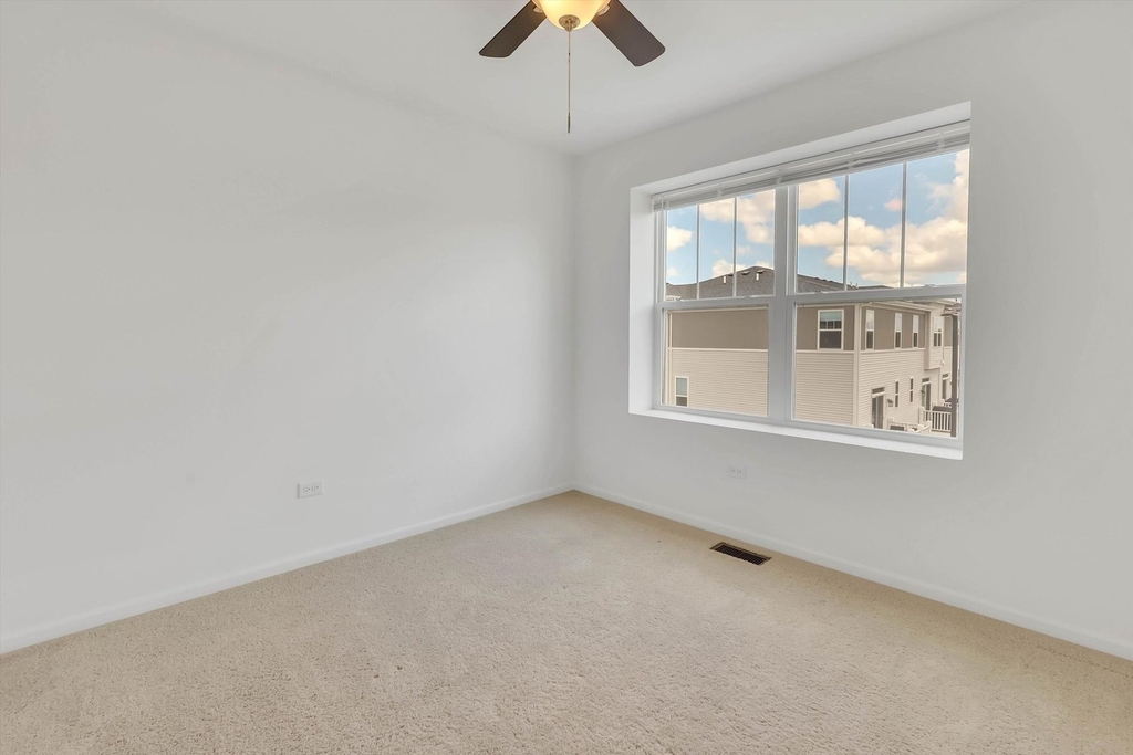 1078 Bogart Street - Photo 16