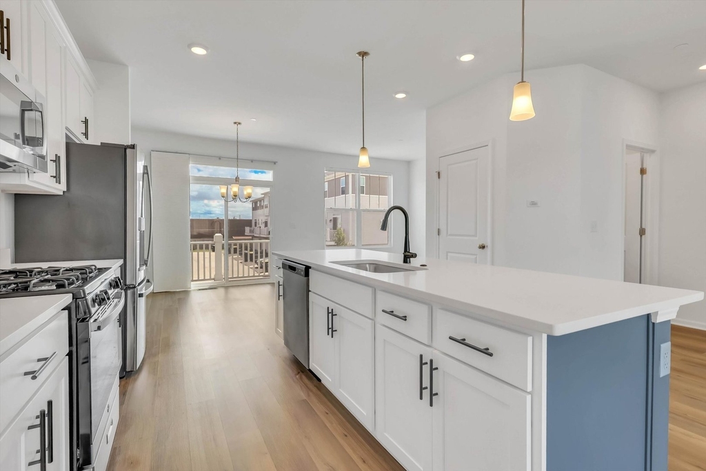 1078 Bogart Street - Photo 5