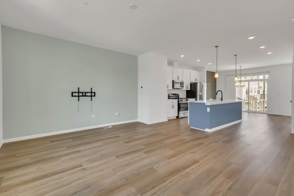 1078 Bogart Street - Photo 1