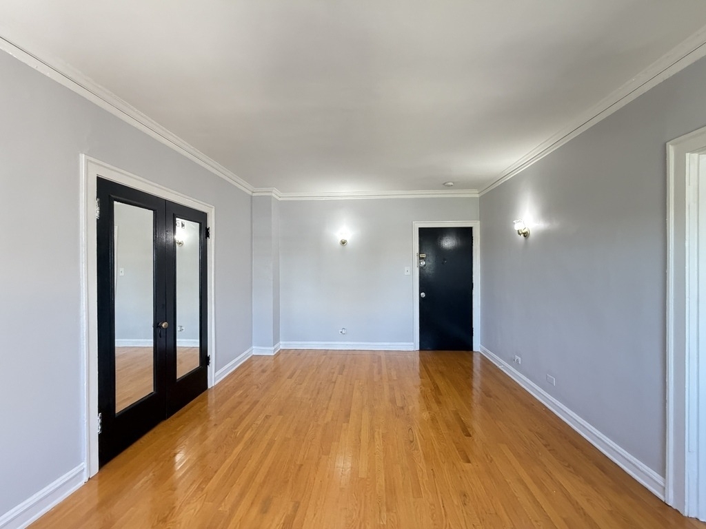 917 W Eastwood Avenue - Photo 8