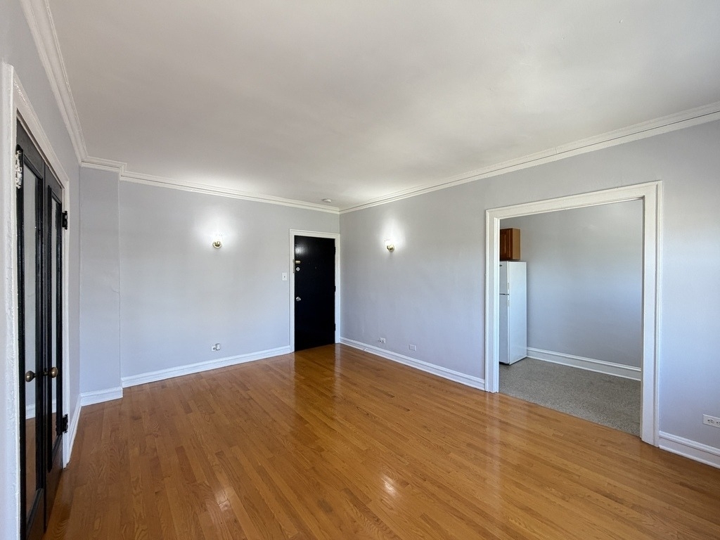 917 W Eastwood Avenue - Photo 9