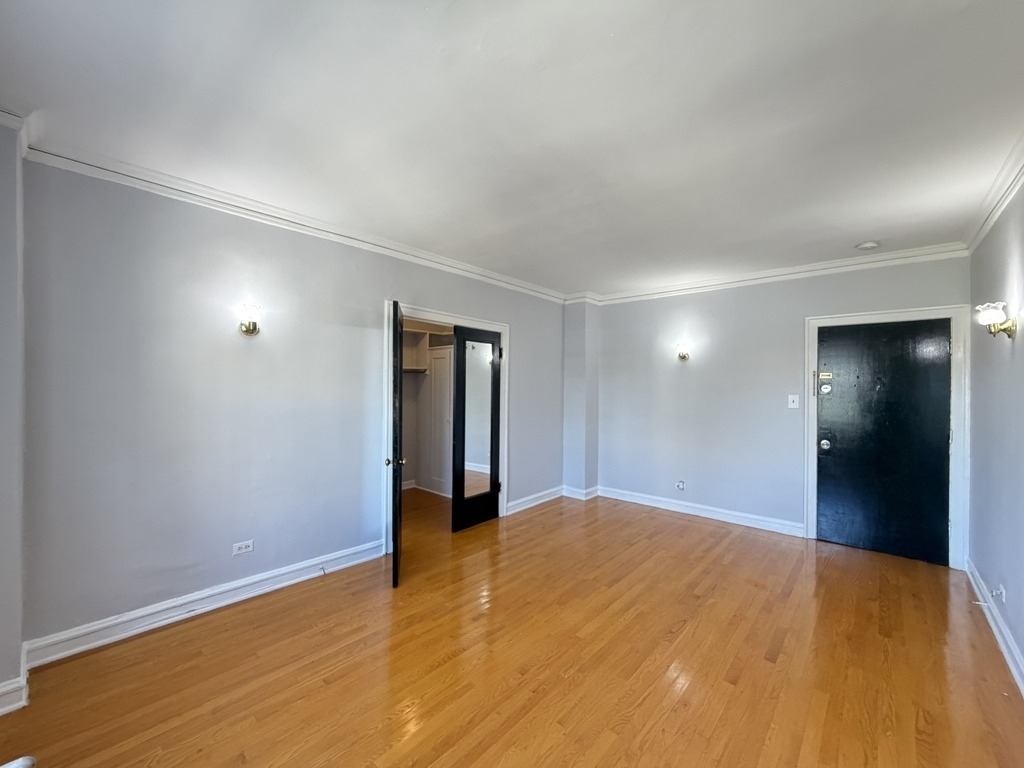 917 W Eastwood Avenue - Photo 7