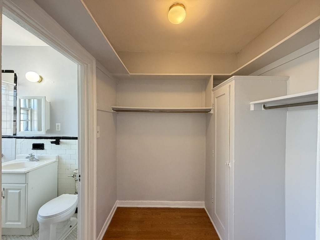 917 W Eastwood Avenue - Photo 15