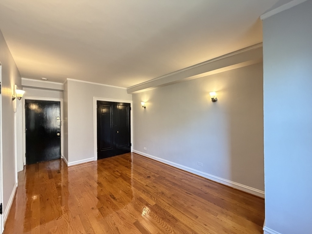 917 W Eastwood Avenue - Photo 7