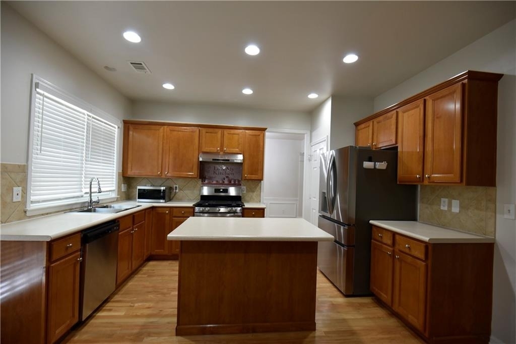 2115 Vistoria Drive - Photo 4
