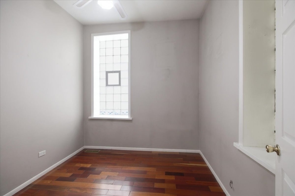 1611 N Wood Street - Photo 8