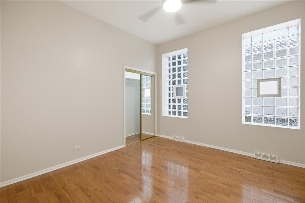 1609 N Wood Street - Photo 4