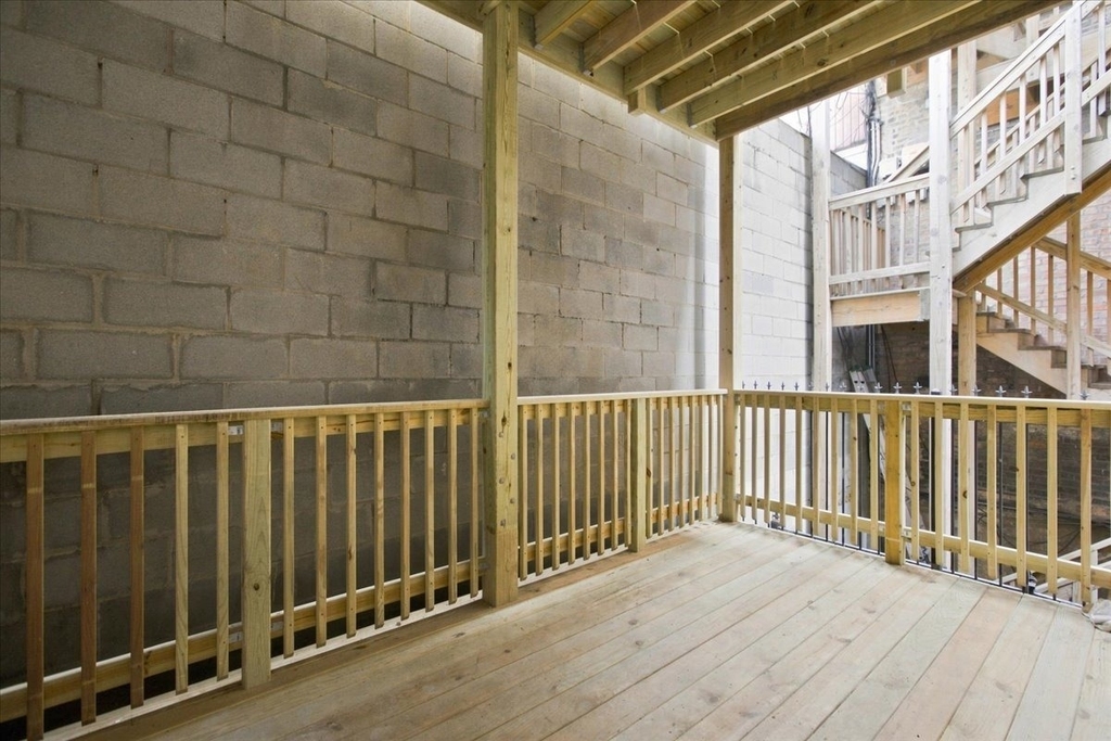 1609 N Wood Street - Photo 6