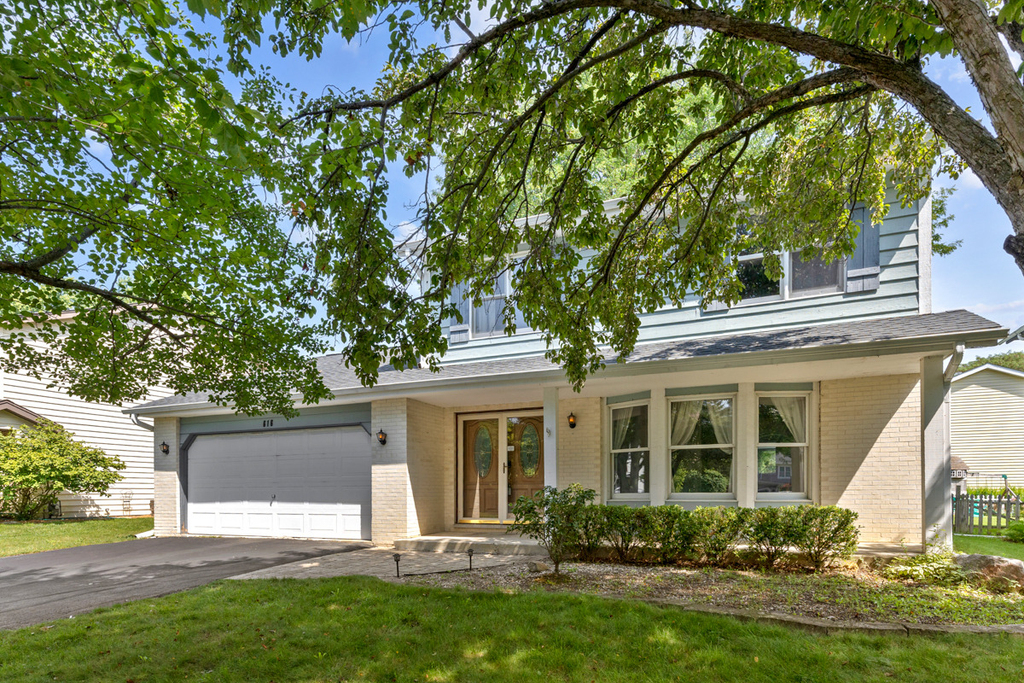 616 Blue Spruce Lane - Photo 2