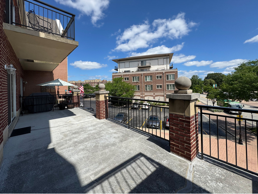 40 E Northwest Highway - Photo 19