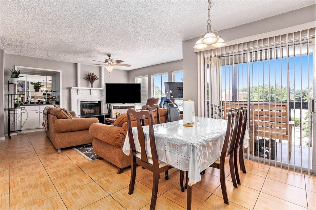 1500 Bay Area Boulevard - Photo 2