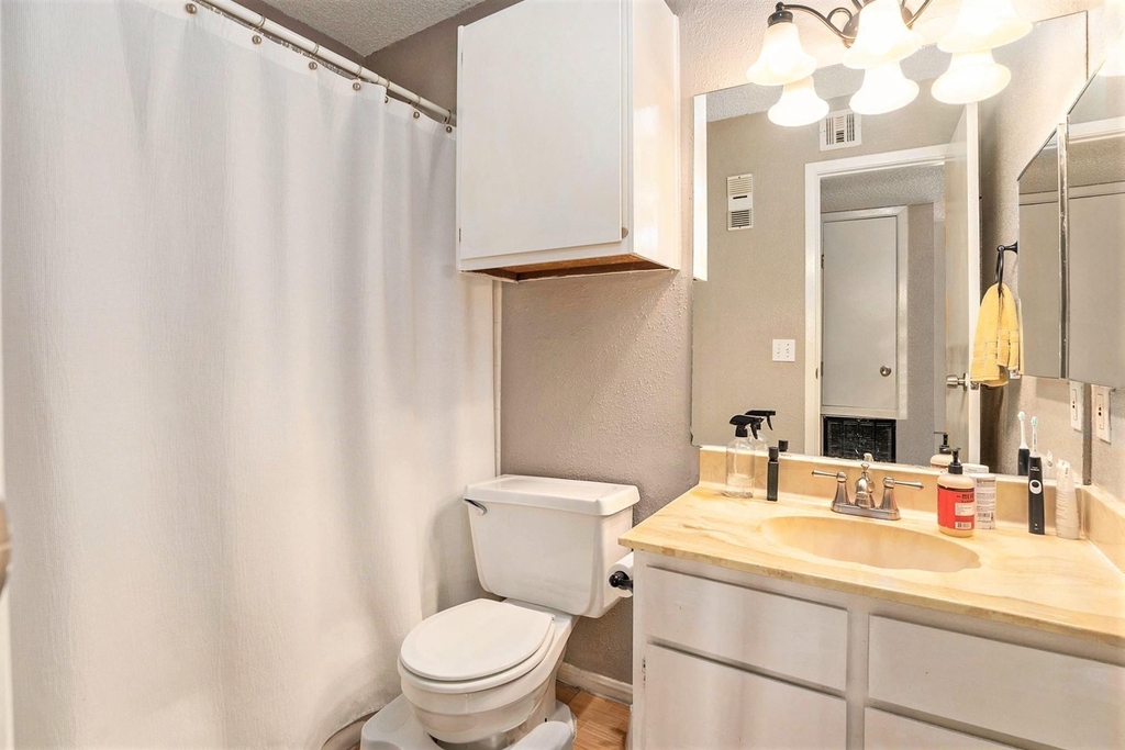 1500 Bay Area Boulevard - Photo 13