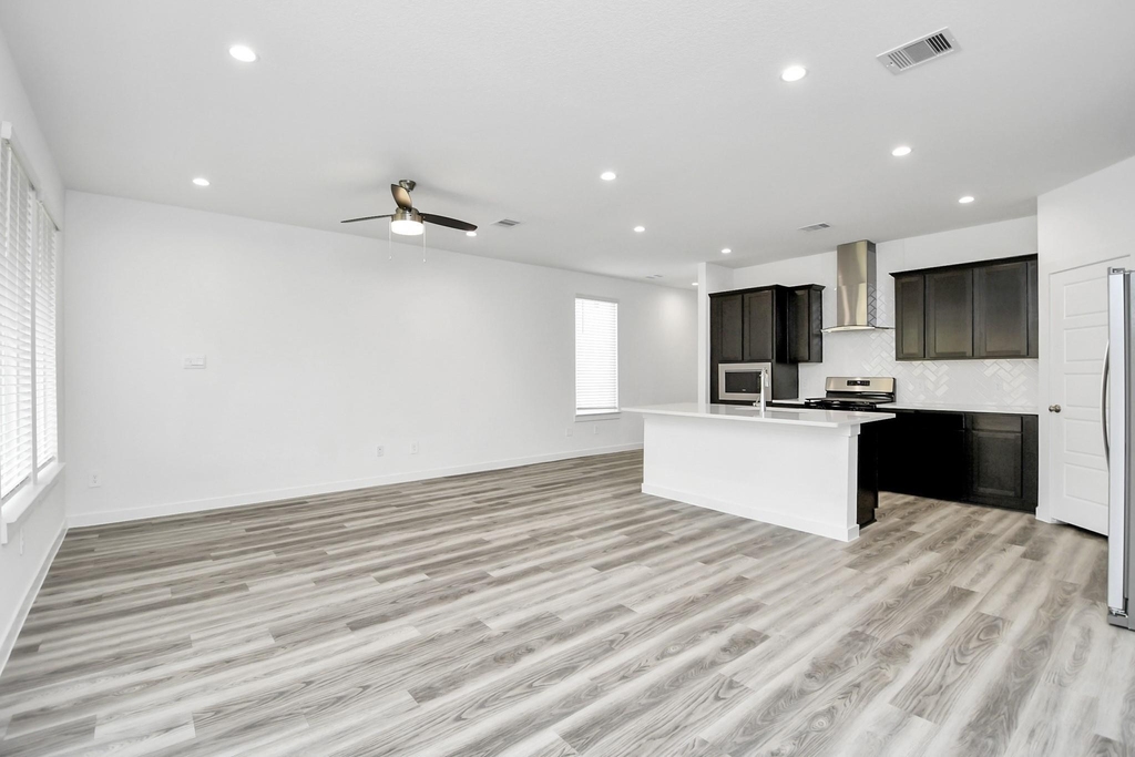 12316 Basilwood Drive - Photo 7