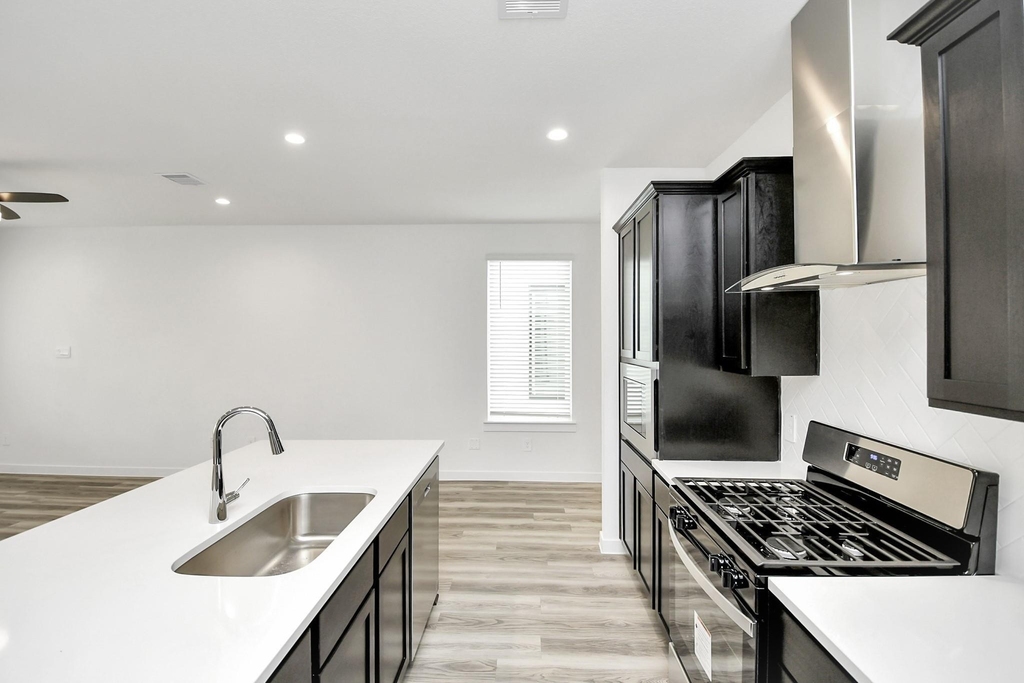 12316 Basilwood Drive - Photo 10