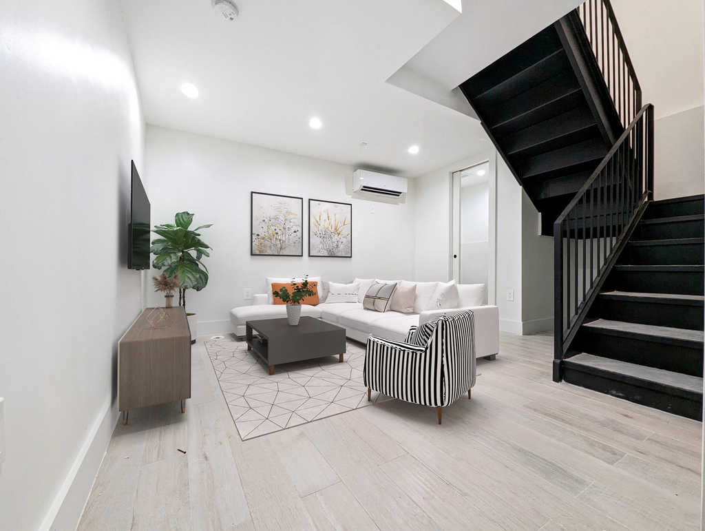 255 Clarkson Avenue - Photo 7