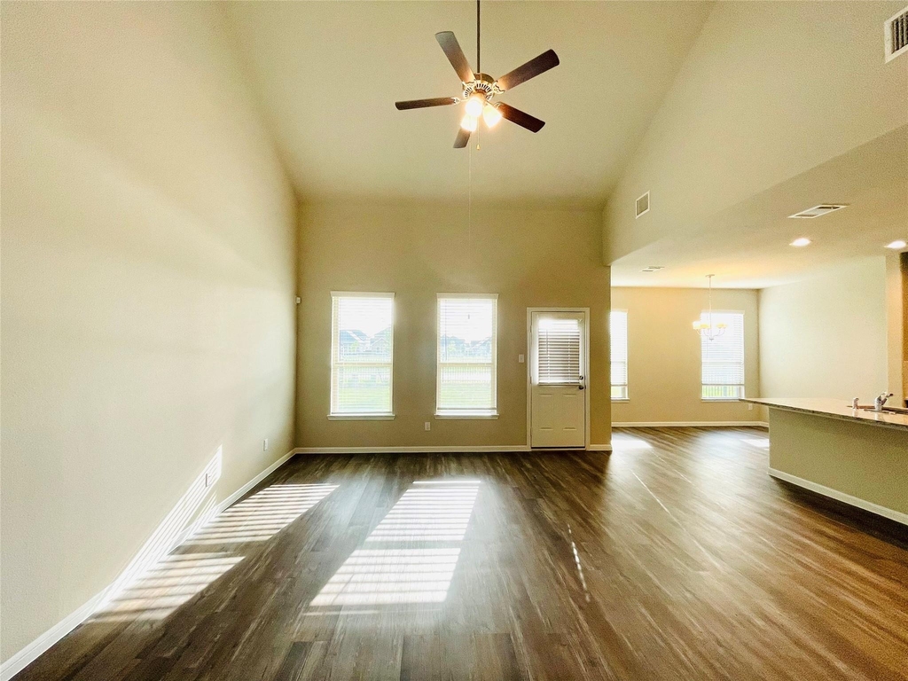 441 Aurora Creek Drive - Photo 10