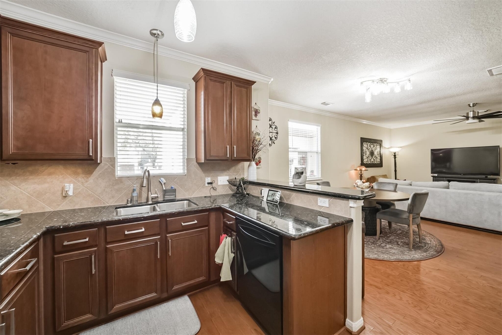 1430 W 24th Street - Photo 11
