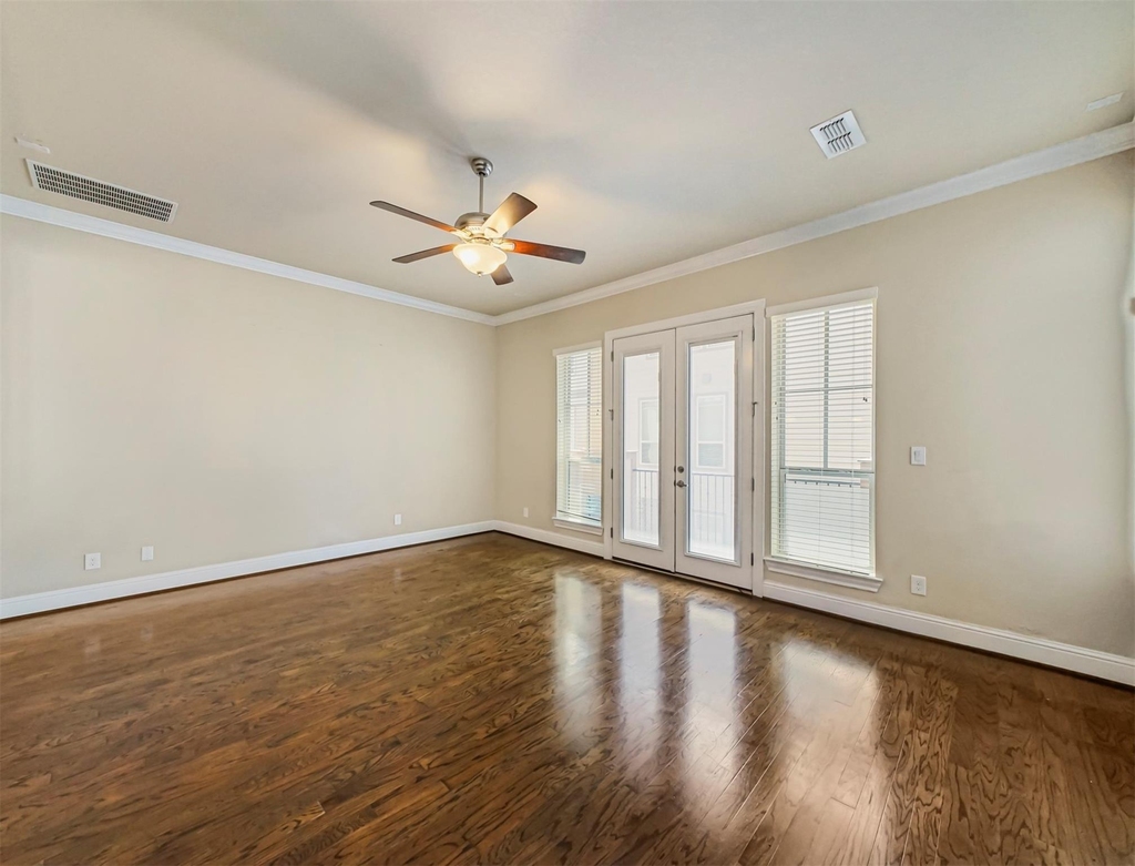 6005 Kansas Street - Photo 11
