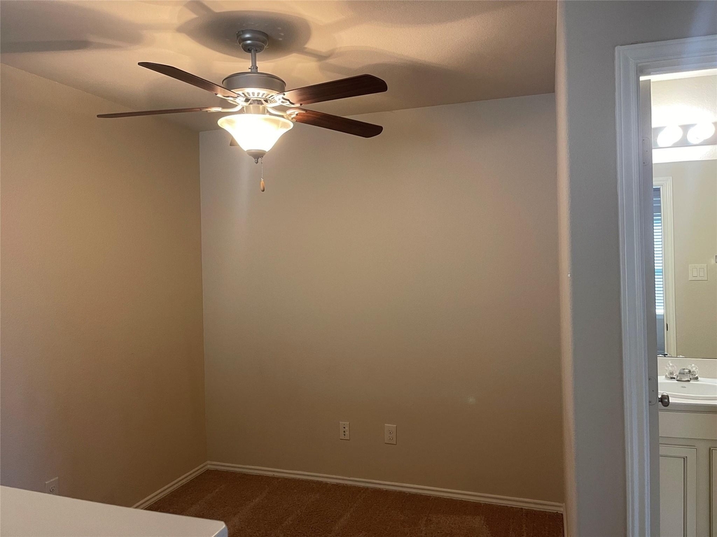 6422 Stoney Creek Drive - Photo 11