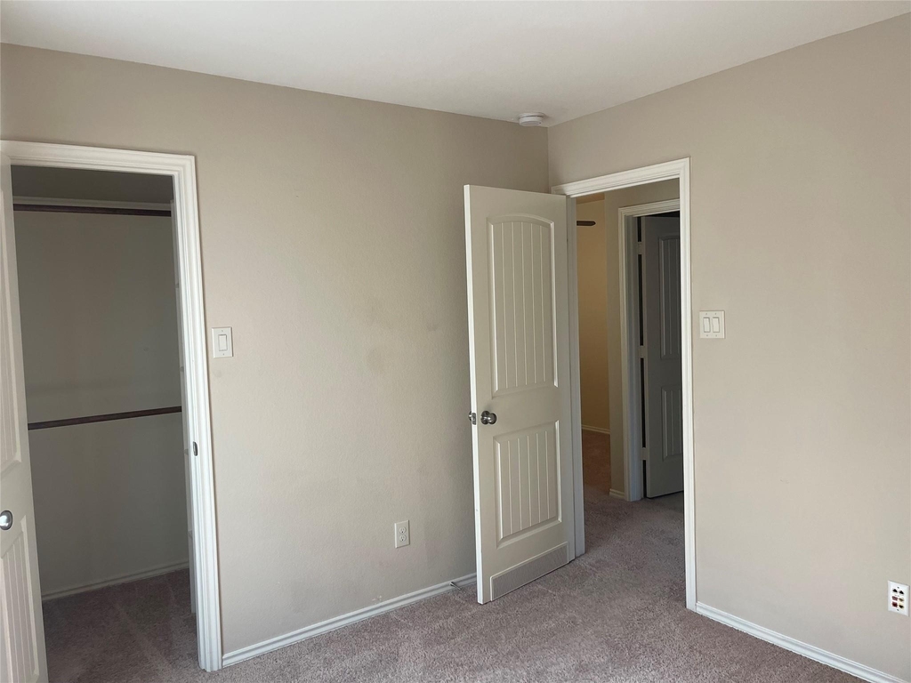 6422 Stoney Creek Drive - Photo 17