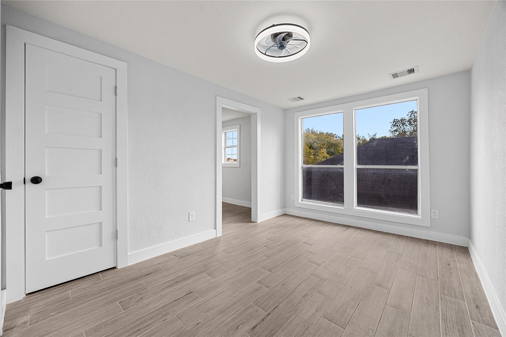 3229 Holman Street - Photo 9