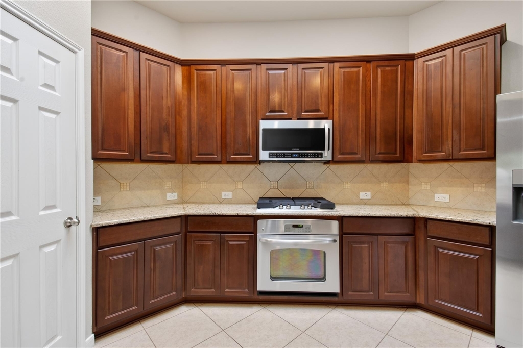 18154 Williams Elm Drive - Photo 10