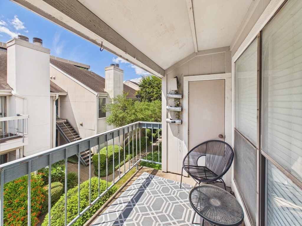 7950 N Stadium Drive - Photo 17
