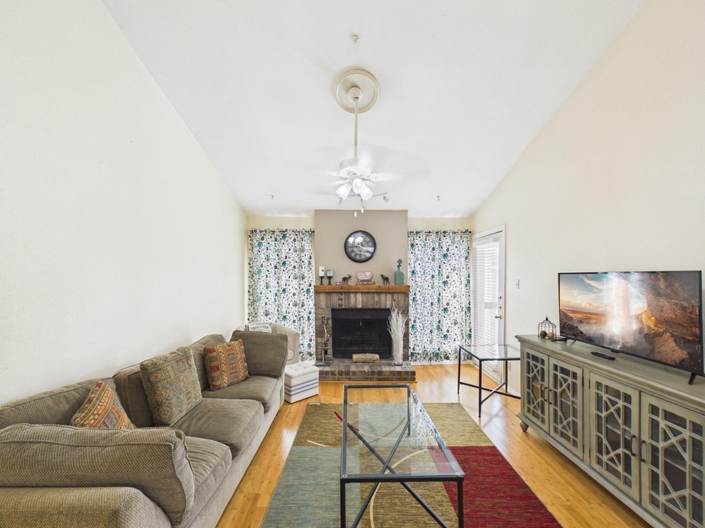 7950 N Stadium Drive - Photo 3