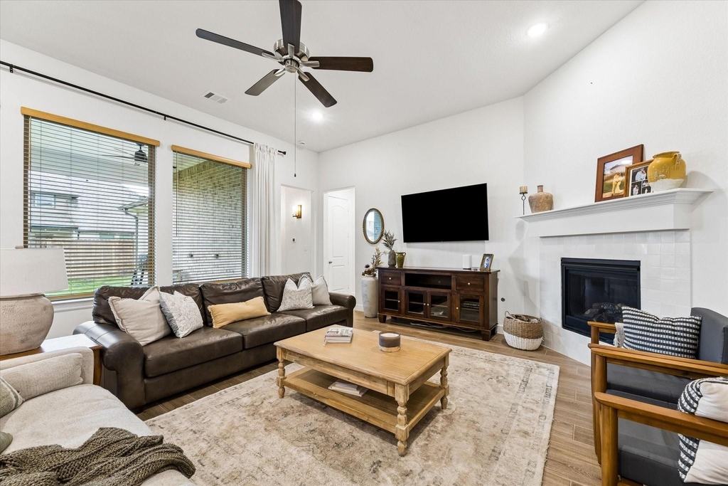 729 Maplewood - Photo 8