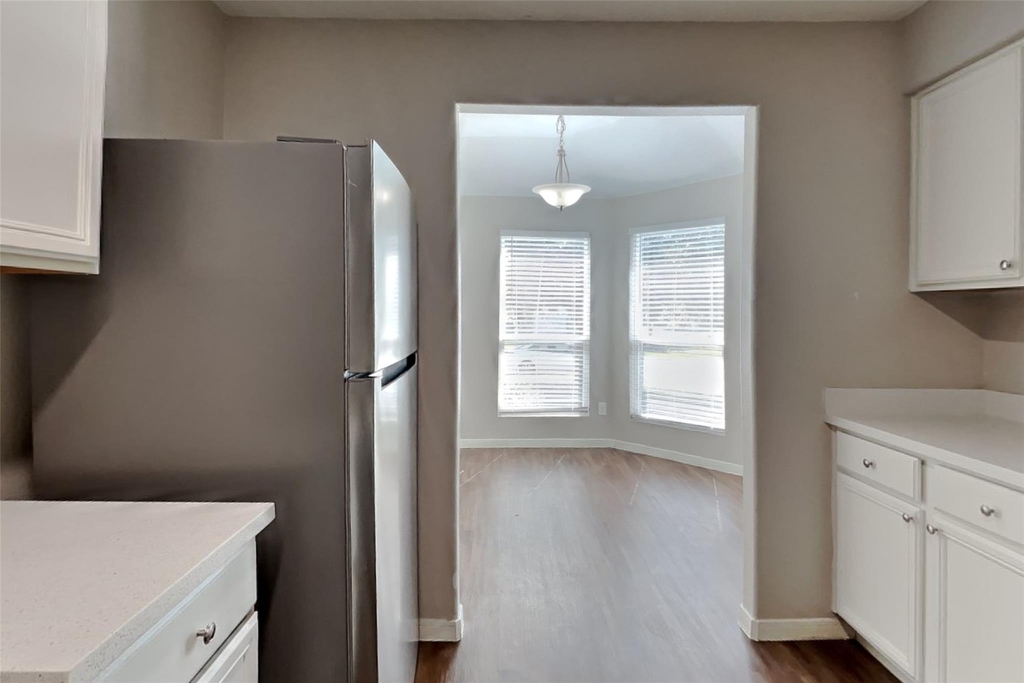 16716 Foursquare Drive - Photo 4