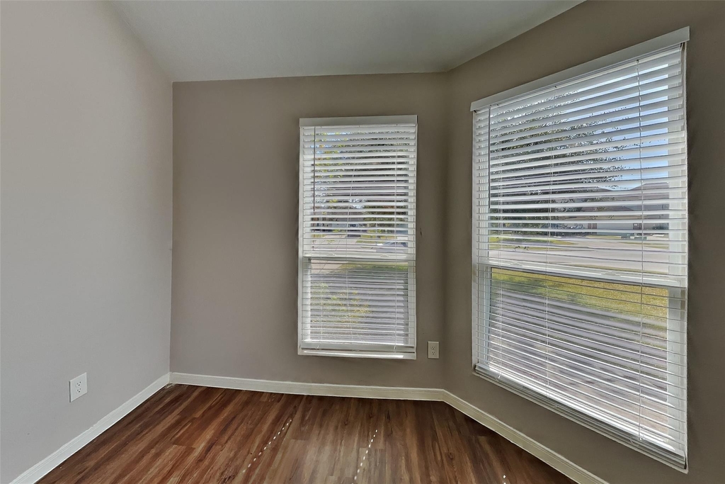 16716 Foursquare Drive - Photo 7