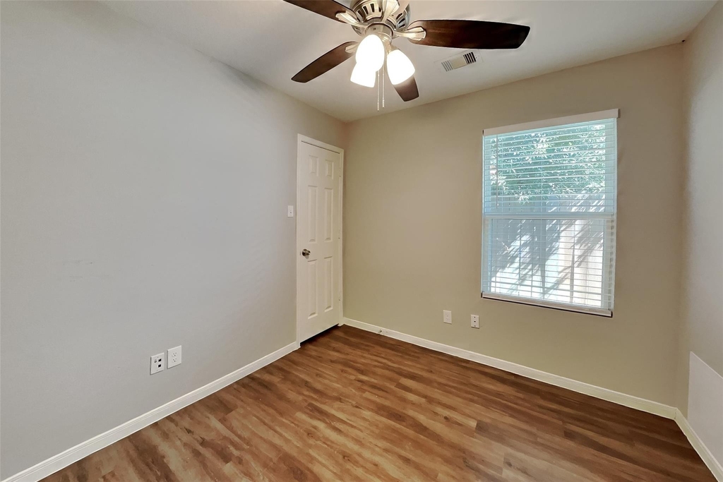 16716 Foursquare Drive - Photo 13