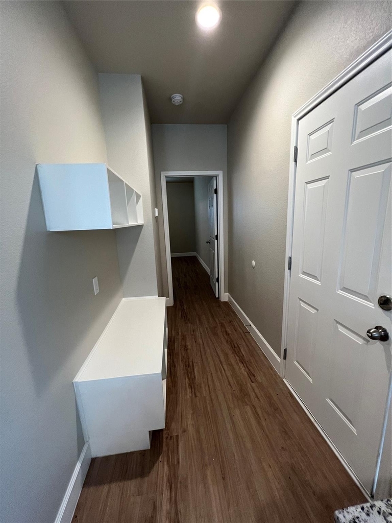 9720 Pelsey Street - Photo 8