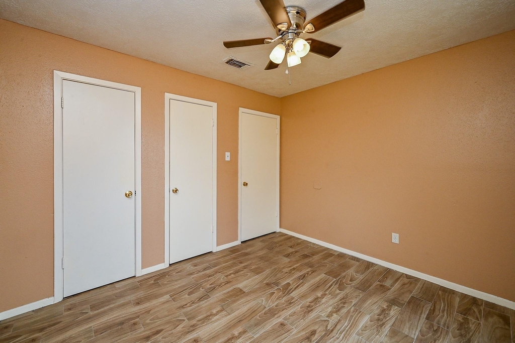 2667 Grand Canyon Drive - Photo 16
