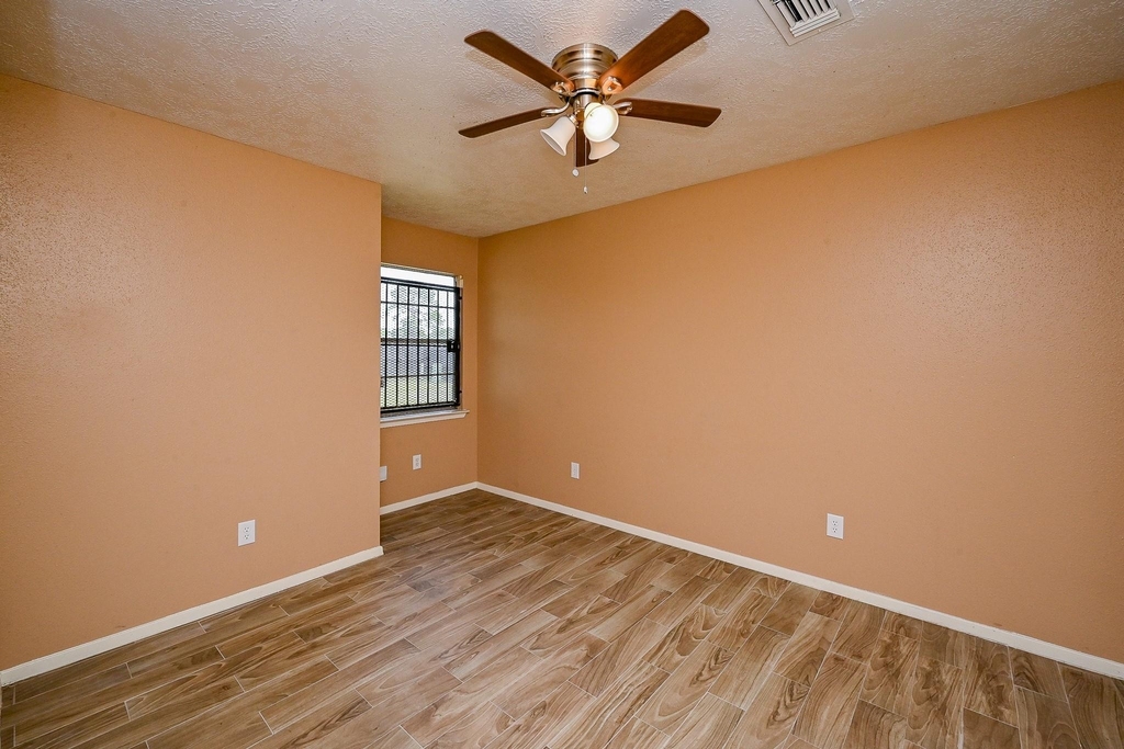2667 Grand Canyon Drive - Photo 22