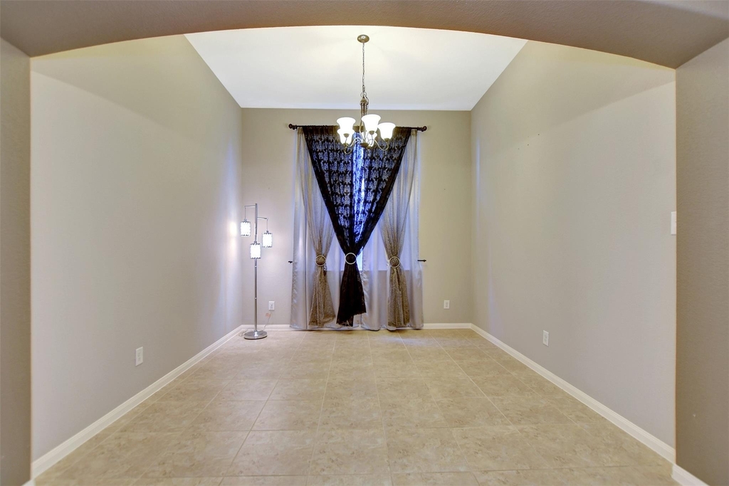 18226 Russett Green Drive - Photo 4