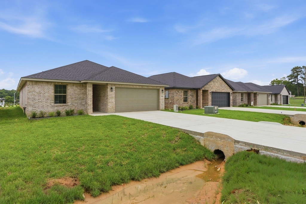 13146 Lake Conroe Bay Road - Photo 2