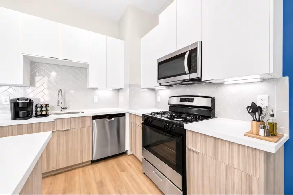 778 Paul Quinn Street - Photo 2