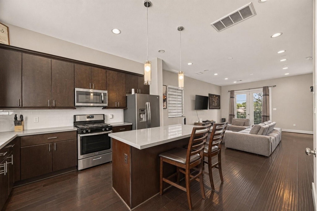 1615 Milby Street - Photo 5