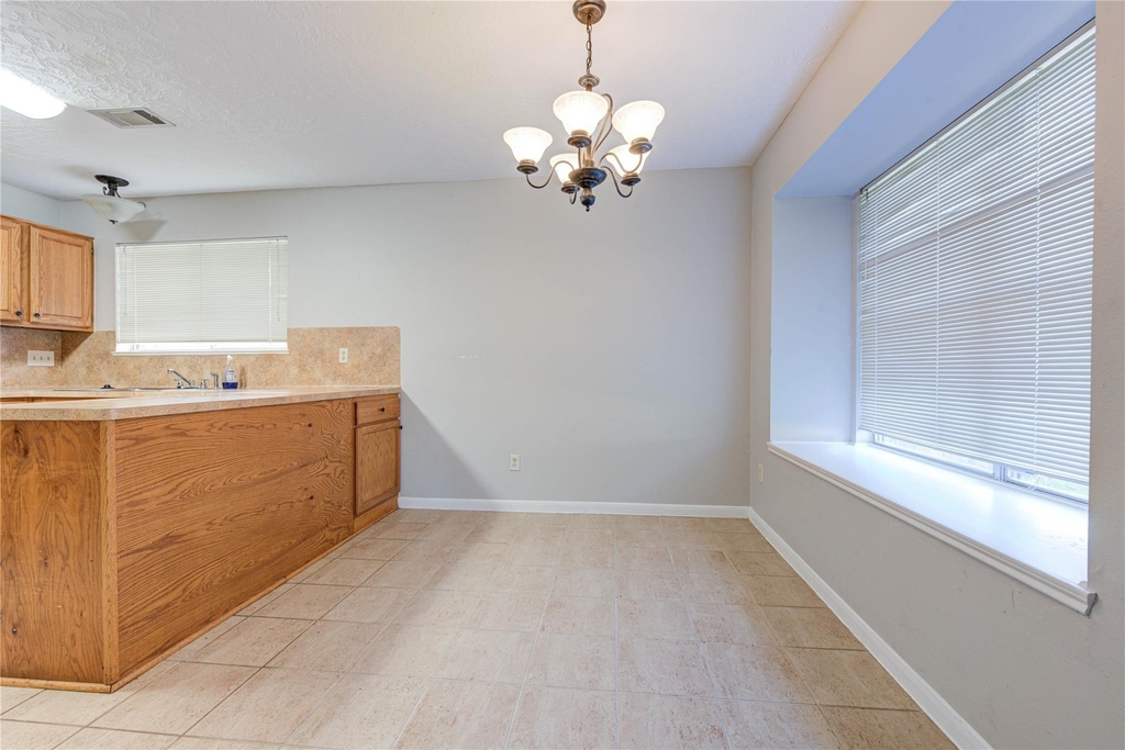 3322 Larkwood Lane - Photo 8
