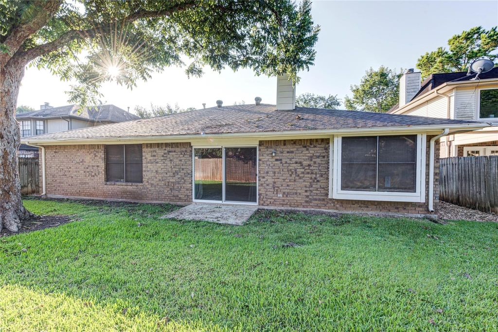 3322 Larkwood Lane - Photo 21