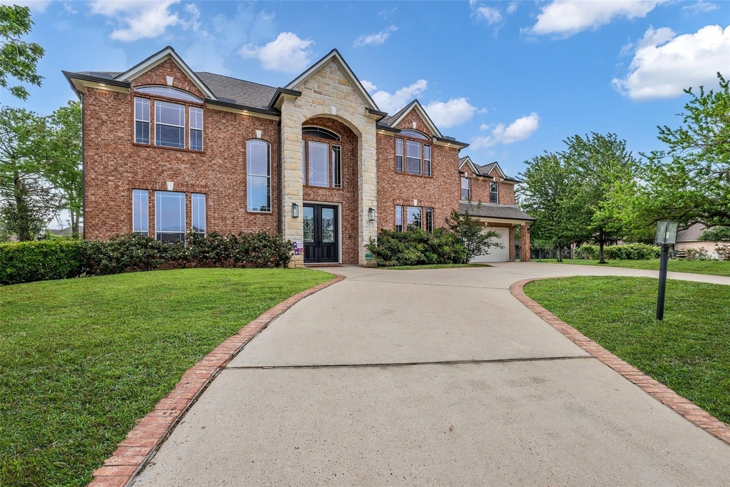 15 Winterhaven Lane - Photo 2