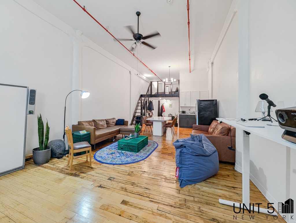 345 Eldert Street - Photo 5