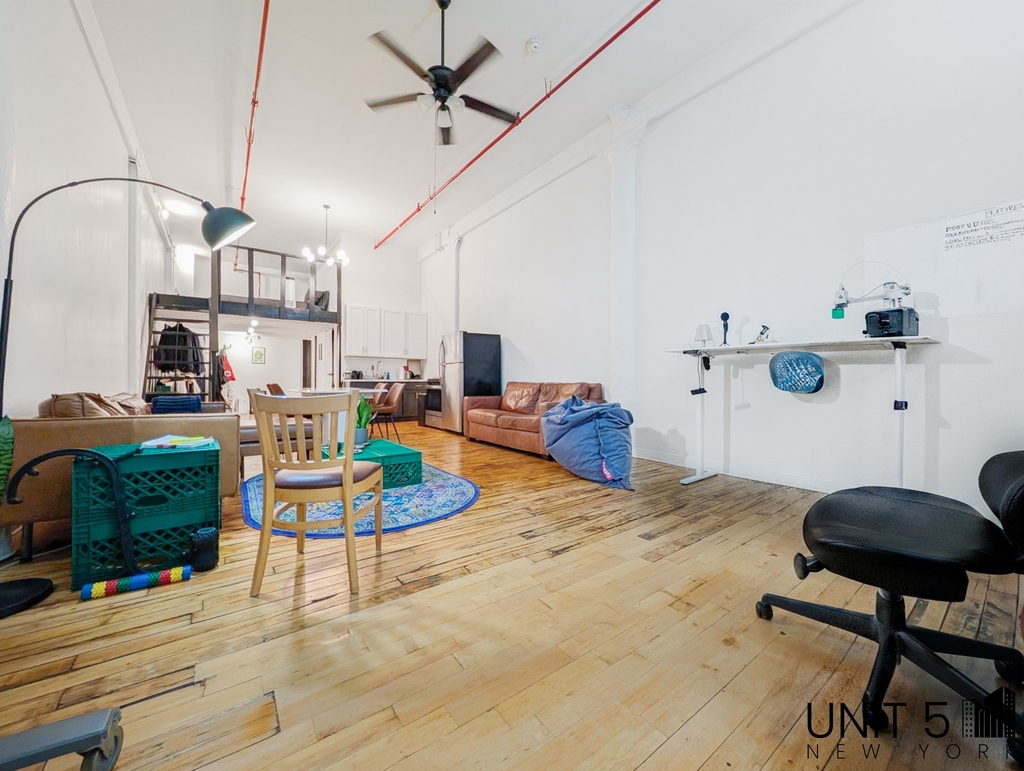 345 Eldert Street - Photo 2